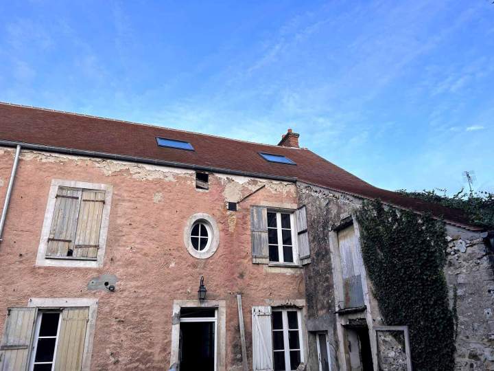 Ravalement joint de pierres et peintures Saint-Chéron