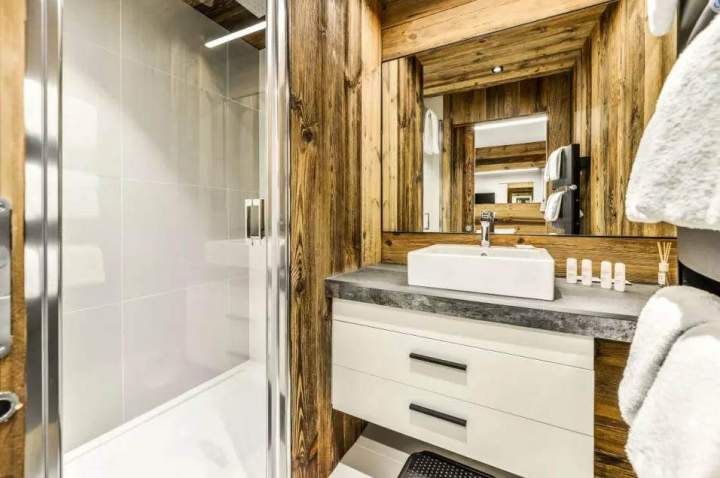 Salle de bain rénovée Saint-Chéron