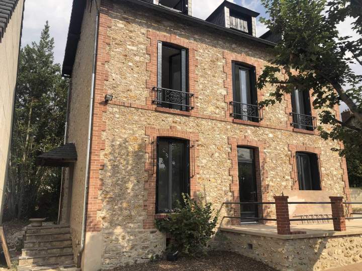 Lavage de façade Saint-Chéron