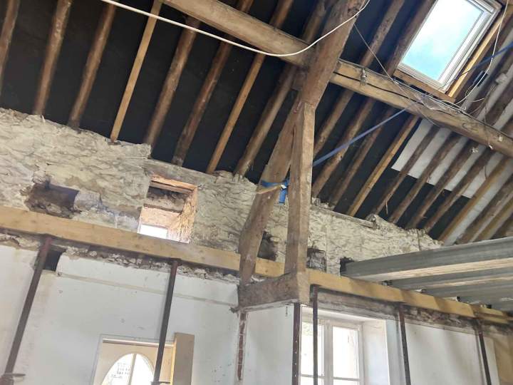 Travaux aménagement ancienne bâtisse Saint-Chéron